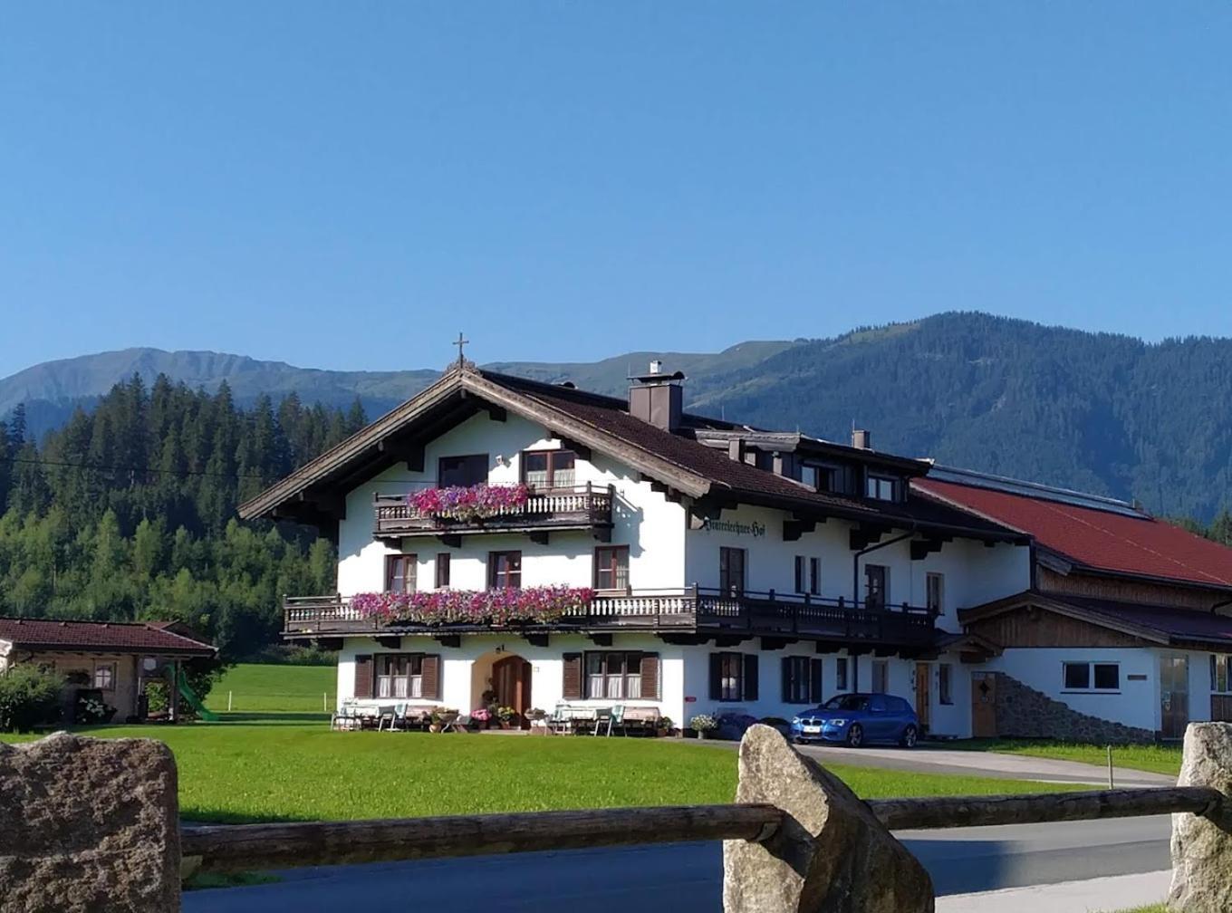 ホテル Hinterlechnerhof ヴェステンドルフ エクステリア 写真